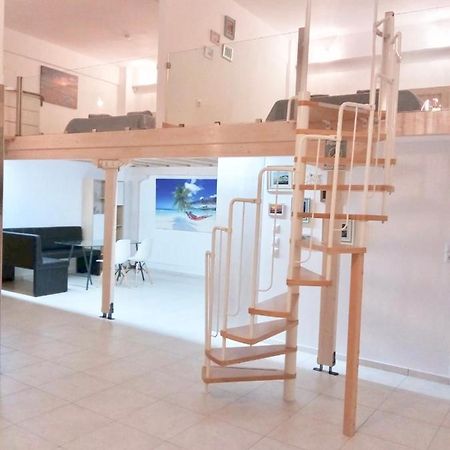 Vonitsa Loft Apartment 1 Bagian luar foto