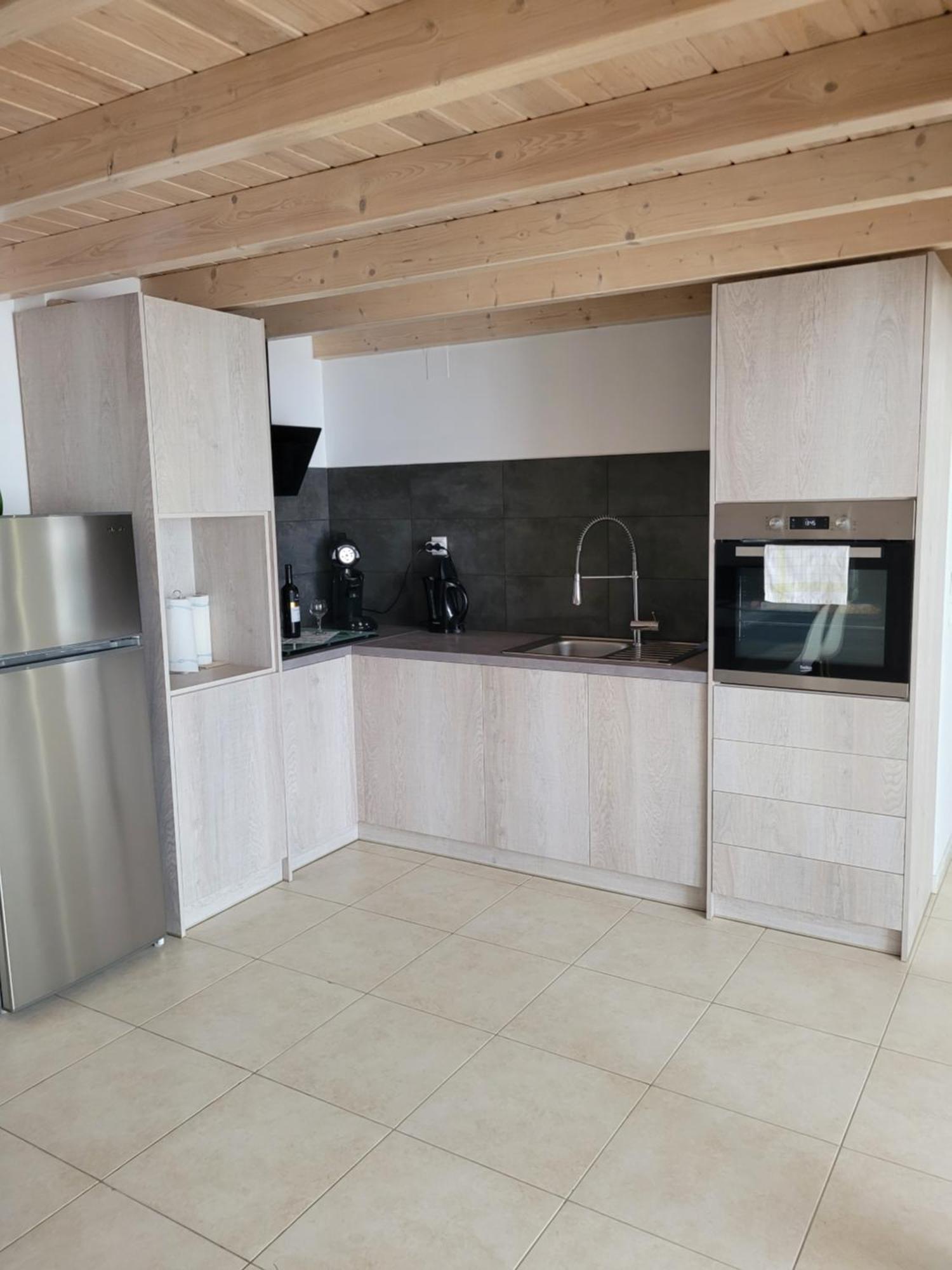 Vonitsa Loft Apartment 1 Bagian luar foto
