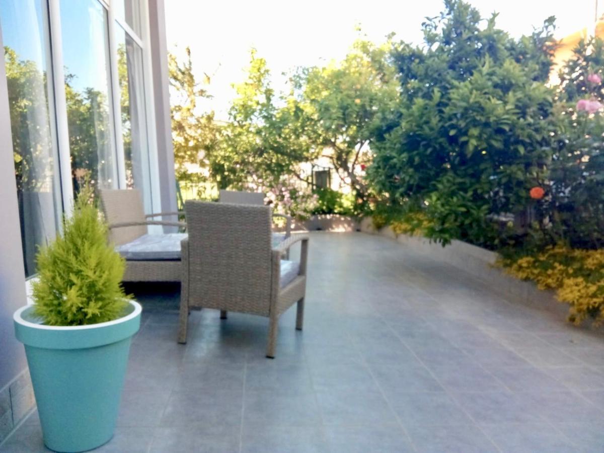 Vonitsa Loft Apartment 1 Bagian luar foto